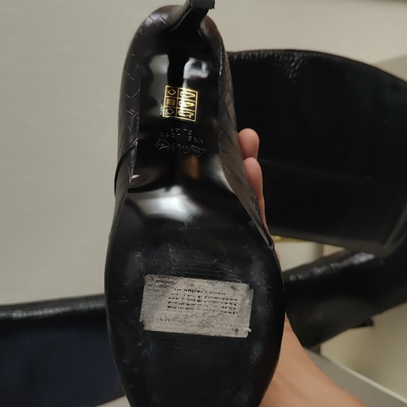 Faux Crocodile boots - Picture 3 of 4